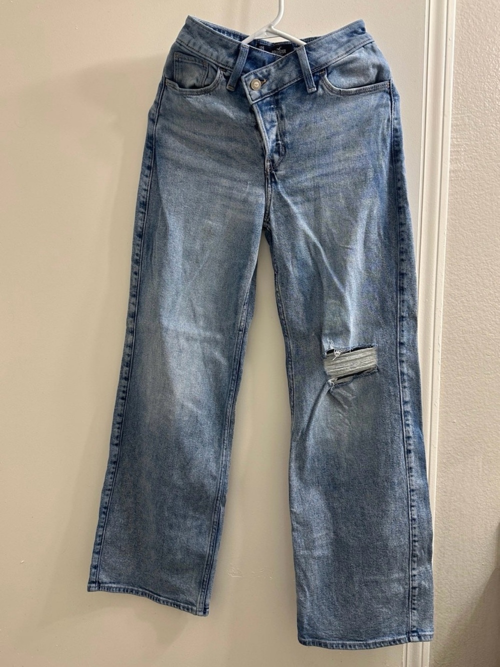Hollister Light Blue High-Rise Vintage Baggy Jeans